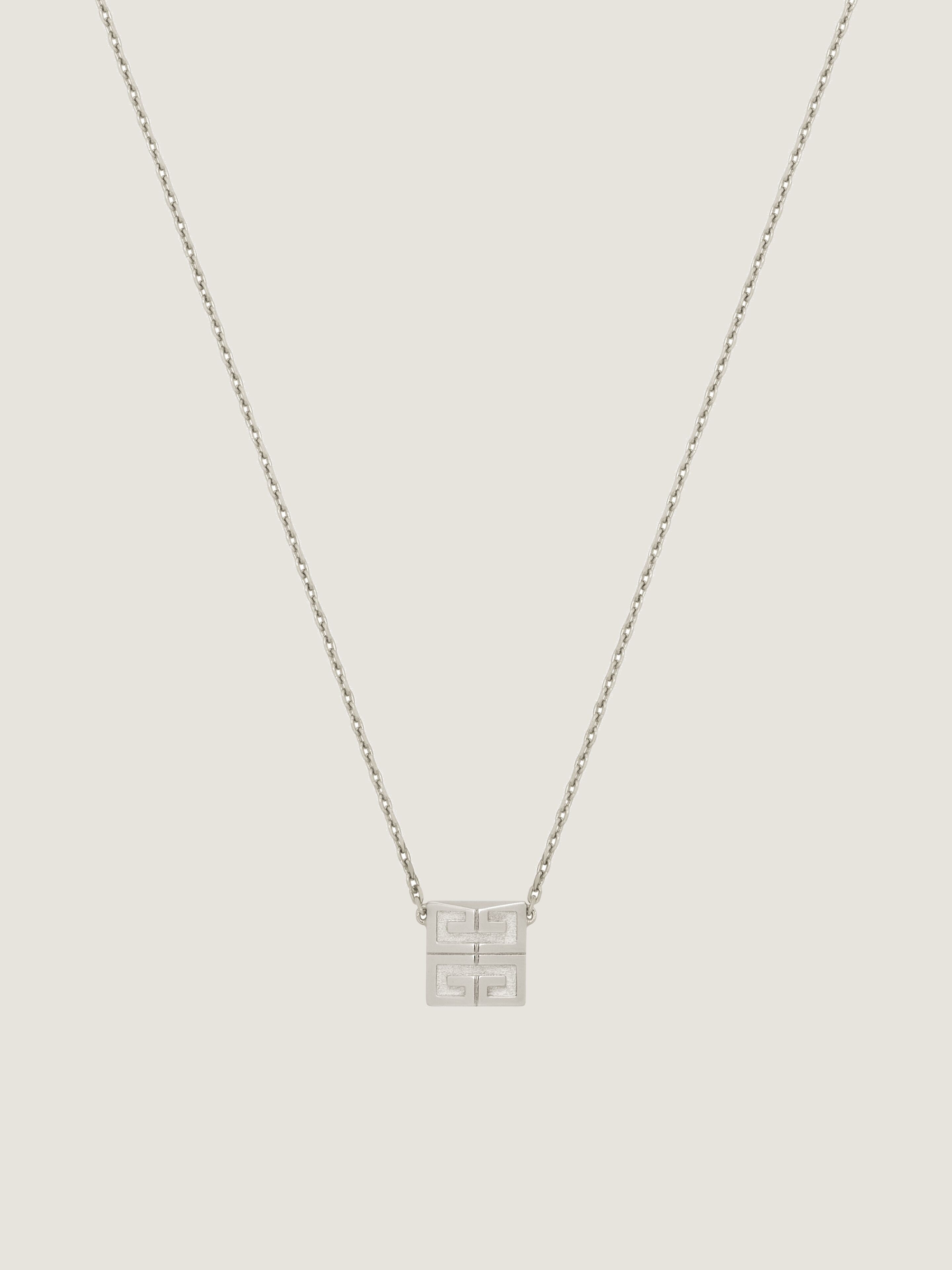 4G necklace in metal